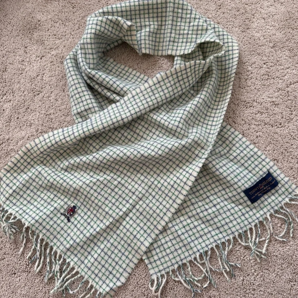 Vintage Tommy Hilfiger Green and Blue Checkered Wool scarf